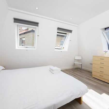 Modern Apartment In South West London Eksteriør billede