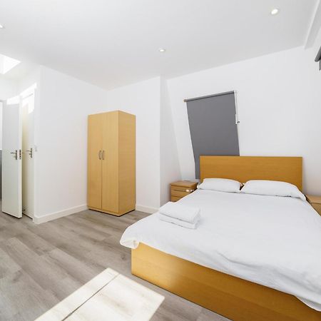 Modern Apartment In South West London Eksteriør billede